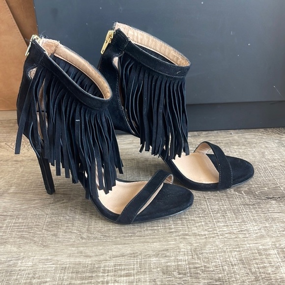 Steve Madden Staarz suede fringe strap heels - Picture 2 of 7
